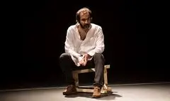 اجرای تئاتر «بک تو بلک» در مشهد