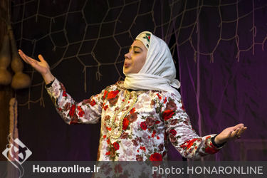 نمایش "زنان بیشه گل" در تالار چهارسو