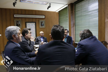 نشست  معاون امور هنری وزارت فرهنگ و ارشاد اسلامی با مدیران جشنواره های فجر