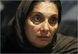 منیژه حکمت: حوزه هنری و شهرداری طلب تهیه‌کنندگان سینما را بدهند
