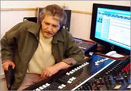 شعبانخانی با زلزله‌زدگان ابراز همدردی کرد