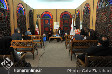 نشست خبری نمایشگاه "مداد عباس" در موسسه توسعه هنرهای معاصر