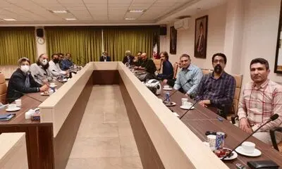 نشست مدیران آموزشگاه‌های هنری با مدیرکل دفتر برنامه‌ریزی و آموزش‌های هنری