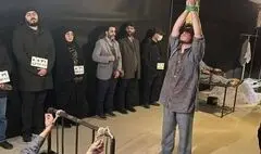 ببینید | اجرای «جهنم سرد» در راهروها و سلول‌های موزه عبرت