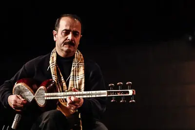 کیوان ساکت در پاریس و بروکسل به صحنه می‌رود