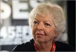 جشنواره ونیز جایزه دستاورد یک عمر فعالیت هنری خود را به تلما شون‌میکر اهدا می‌کند