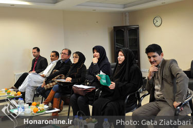 نشست هنرمندان و انجمن‌های استان‌ها با معاون هنری