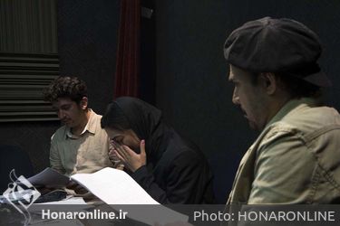 نمایشنامه خوانی «سوپ بوقلمون» در خانه هنر دیوار