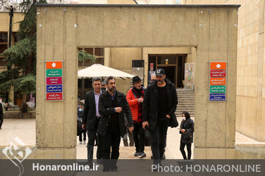 کاشت نهال توسط هنرمندان در فرهنگسرای نیاوران