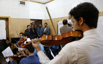 بازدید سید محمد مجتبی حسینی از هنرستان موسیقی پسران 
