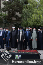 اقامه نماز بر پیکر حجت‌‌‌الاسلام و المسلمین دعایی