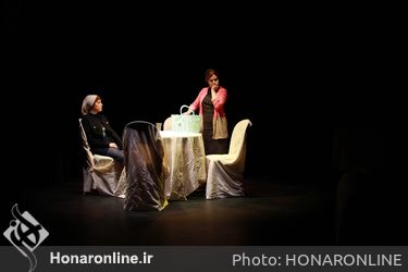 نمایش "لانه خرگوش" در سالن سایه