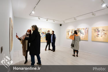 نمایشگاه نقاشی های «عبدالحمید پازکی» با عنوان «لایه های پنهان» در گالری ساربان