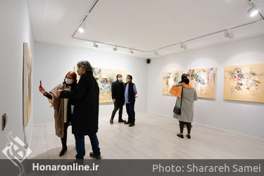 نمایشگاه نقاشی های «عبدالحمید پازکی» با عنوان «لایه های پنهان» در گالری ساربان