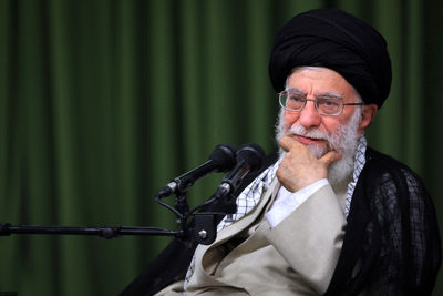 ترجمه‌ای از رهبر انقلاب به بازار آمد