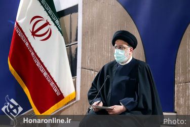 دیدار آیت‌الله سیدابراهیم رئیسی با جمعی از هنرمندان هنرهای تجسمی