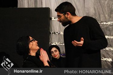 نمایش اسپانیایی (از تپش افتاده) در تماشاخانه جمشید مشایخی