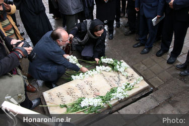جشن صد سالگی تئاتر کودک و نوجوان