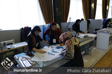 برپایی مسابقه زنده طراحی لباس اجتماع بانوان در تالار وحدت