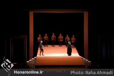 اجرای نمایش‌ «ایرانیان» در چهل و یکمین جشنواره تئاتر فجر - تالار وحدت