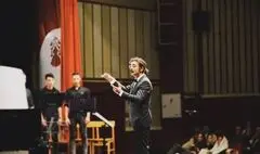 اجرای ارکستر و کرال «چهارم افزوده» در برج آزادی 