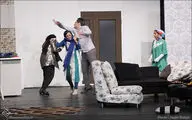 نمایشی با یک بیان گزارشی / نگاهی به نمایش 