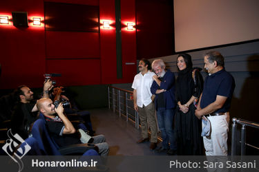 اکران فیلم سینمایی "گذر موقت" در سینما آزادی 