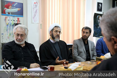 نشست حجت‌الاسلام احمد مازنی، عضو کمیسیون فرهنگی مجلس شورای اسلامی با اعضای خانه تئاتر