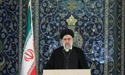 انسانیت در پرتو ارتباط با قرآن شکل می‌گیرد
