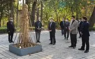 Minister of Culture and Islamic Guidance visits the 11th biennial of ceramics