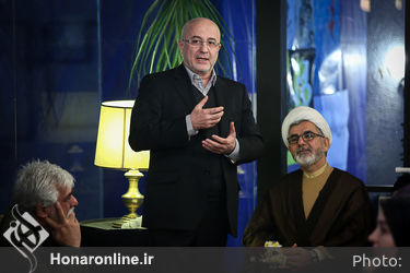 تقدیر هنرمندان تئاتر از علی مرادخانی در کافی شاپ خانه کتاب دانشگاه