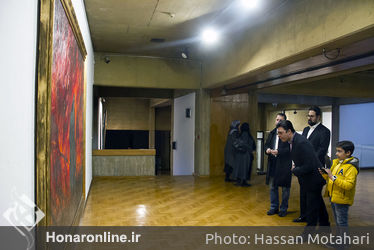نمایشگاه نقاشی‌های حسن روالامین در گالری فرهنگسرای نیاوران