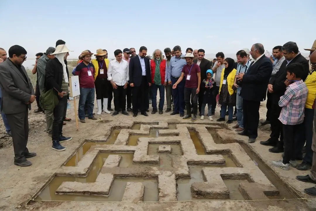 دومین جشنواره ملی مجسمه‌های نمکی نهبندان/ 2