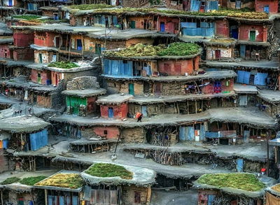 Iranian Photographers Win Awards at Romanian Contest