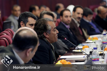 نشست وزرای فرهنگ وارشاد اسلامی و امور اقتصاد ودارایی با اصناف فرهنگ وهنر
