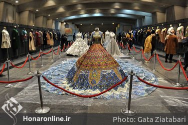 دهمین جشنواره مد و لباس فجر در برج آزادی تهران1