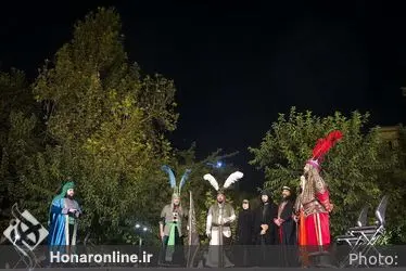 تعزیه "شهادت امام حسین‌‌‌(ع)" در مقابل تالار وحدت