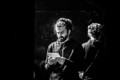 محمد برهمنی «شاخ بیسر» را در کاخ هنر به صحنه میبرد