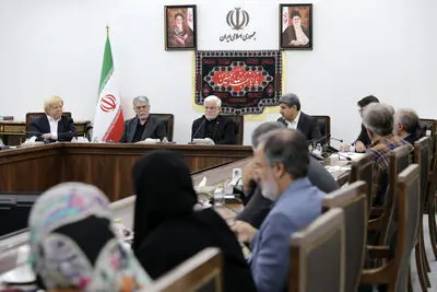 عارف: نباید یک نفر و یا شورای تامین شهرستان خلاف نگاه بزرگان برای فرهنگ و هنر کشور تصمیم‌ بگیرد