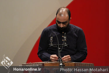 نوای گروه اقبال آذر در سی و پنجمین جشنواره موسیقی فجر