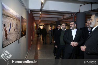 بازدید وزیر فرهنگ از نمایشگاه پانزدهمین جشنواره هنرهای تجسمی