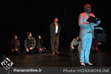 نمایش " غلامرضا لبخندی " در تماشاخانه ایرانشهر