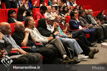 تجلیل از آفرینندگان هنر و ادبیات کودک و نوجوان در باغ کتاب