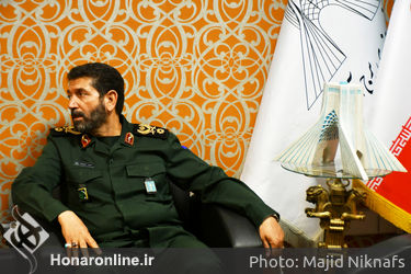 اعطای نشان آزادی ملت ایران به قهرمان شاهچراغ فرزاد بادپا