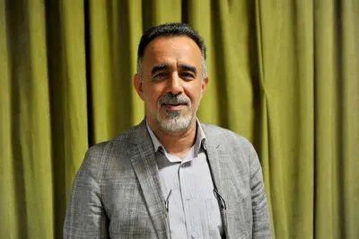 تئاتر نمی‌تواند در برابر صف‌آرایی جنایتکاران سکوت کند