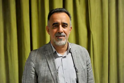 تئاتر نمی‌تواند در برابر صف‌آرایی جنایتکاران سکوت کند