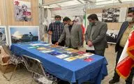 سید مجتبی حسینی: دفاع مقدس مستقیم و غیرمستقیم در آثار هنرمندان بیان شده است / بازدید معاون هنری و مدیرکل دفتر موسیقی وزارت ارشاد از نمایشگاه دفاع مقدس 