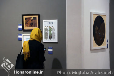 بازدید سید مجتبی حسینی از نمایشگاه تصویرگران ایران