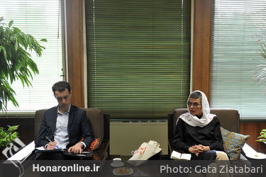 دیدار معاون امور هنری وزارت فرهنگ و ارشاد با مدیر شهرک بین‌المللی هنرهای پاریس