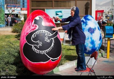 Colorful egg-shaped statues to add more taste to Nowruz